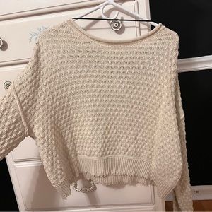 women’s cropped sweater long sleeve worn once